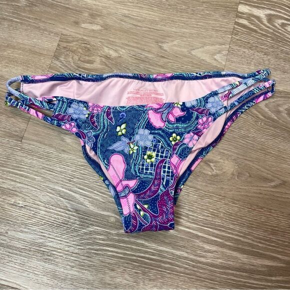 Victoria‘s Secrete Blue Bikini Bottom Floral Pink Print The Strappy Cheeky - Picture 1 of 5